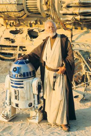 Alec Guinness, le premier interprète d'Obi-Wan Kenobi avait négocié à l'époque avec son avocat 2.25% des bénéfices du film. On estime qu'il a gagné entre 50 et 75 millions grâce à cet accord au fil des années