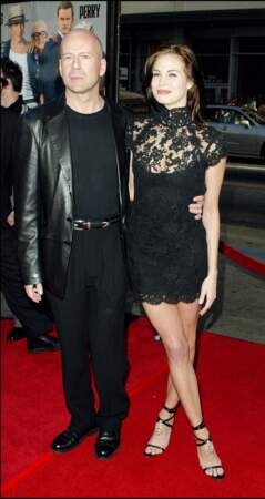 Il a été fiancé avec Brooke Burns de 2003 à 2004. L'acteur est âgé de 49 ans.