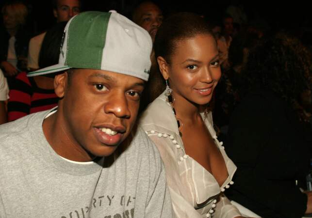 Beyoncé et Jay-Z incarnent l'un des couples les plus célèbres de l'industrie musicale. Découvrons ensemble comment tout a commencé entre le producteur de musique et l'artiste découverte au sein du groupe Destiny’s Child.