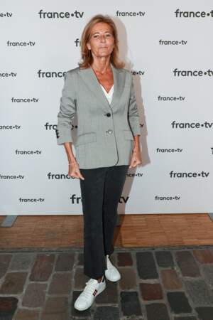 Claire Chazal, la célèbre présentatrice du JT de TF1 mesure 1m65