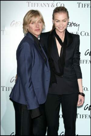 Portia de Rossi et Ellen DeGeneres ont commencé à vivre ensemble au cours de leur première année de relation. 