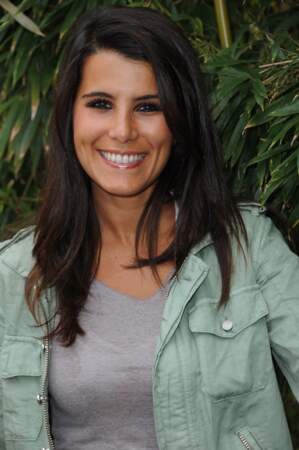 En 2012, Karine Ferri (30 ans) rejoint TF1, et devient la coanimatrice de Nikos Aliagas au sein de la seconde saison de The Voice : La Plus Belle Voix. Cette même année, elle se met en couple avec le footballeur Yoann Gourcuff.