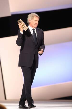 Harrison Ford reçoit la précieuse statuette en 2010.