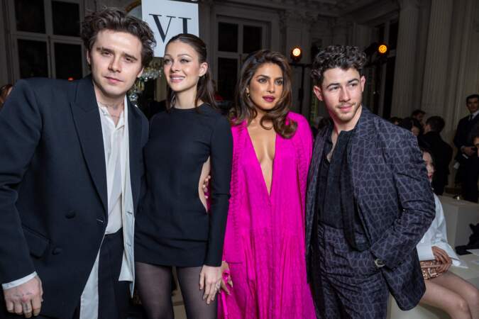 Ils ont également pris une photo avec Priyanka Chopra et Nick Jonas durant le défilé de mode prêt-à-porter automne-hiver 2023/2024 "Valentino" lors de la Fashion week de Paris le 5 mars 2023