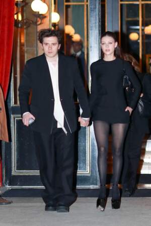 Brooklyn Beckham et sa femme Nicolas Peltz ont ensuite dîné à l'hôtel "La reserve" lors de la fashion week à Paris le 5 mars 2023