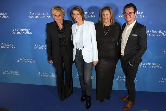 Ici, l'ex-amie de Pierre Palmade est présente avec Alexandra Lamiy, Lisa Azuelos, et Julien Sandrel, l'écrivain du roman dont s'est inspiré le film