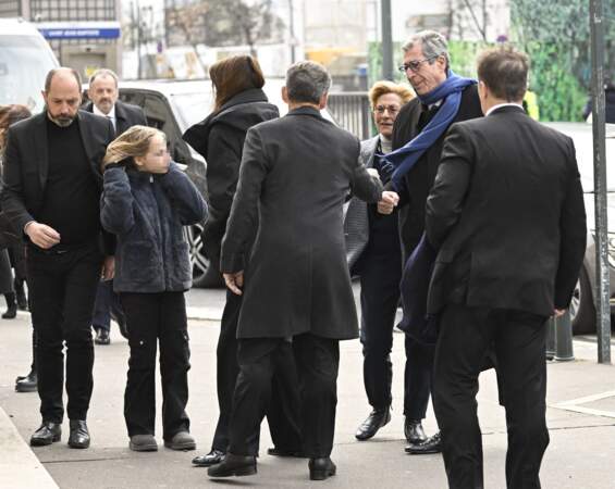 Patrick Balkany, sa femme Isabelle Balkany, Nicolas Sarkozy et Carla Bruni aux obsèques de Pal Sarkozy, le 9 mars 2023 à l'église Saint-Jean-Baptiste à Neuilly-sur-Seine.