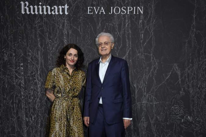 Eva Jospin et son père Lionel Jospin : vernissage de l'exposition Ruinart Promenade en Champagne au Carreau du Temple à Paris.
