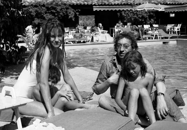 En 1976, Serge Gainsbourg dévoile son album "L'homme à la tête de chou", qui est un succès