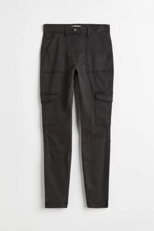 Pantalon cargo Skinny Fit Noir, H&M, 34,99 euros.