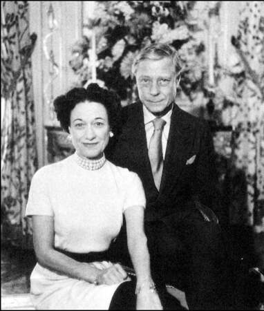 Le duc et la duchesse meurent tous deux dans la maison, respectivement en 1972 et 1986. C'est l’homme d’affaires égyptien Mohamed Al-Fayed (propriétaire du Ritz Paris et du magasin Harrod’s à Londres) qui récupère la propriété. Il décide alors de la restaurer de fond en comble et de se séparer de l’ensemble du mobilier acquis par les Windsor en 1997. 

