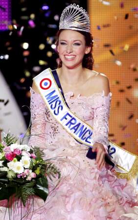 Quelques mois plus tard, elle remporte le titre de Miss France 2012 lors de l'élection qui s'est tenue à Brest. 