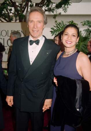En 1996, il épouse Dina Ruiz. Ensemble, ils auront une fille, Morgan Eastwood, née le 12 décembre 1996. Le réalisateur a alors 66 ans.