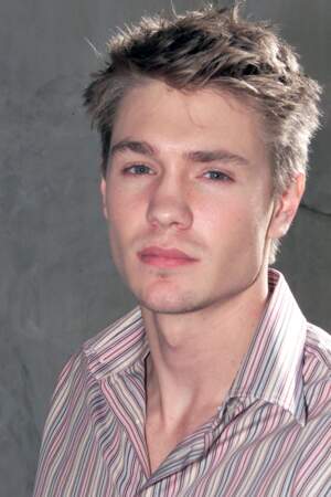 En 2001, il décroche le rôle de Charlie Todd dans la cinquième saison de la série Dawson.  