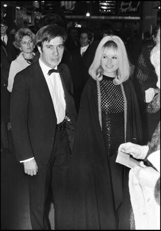 Puis, il épouse la comédienne et humoriste Sophie Daumier le 19 février 1965, dont il adopte le fils, Philippe. Il est mort comme sa mère de la maladie de Huntington. Ils se séparent en 1977, Guy Bedos a alors 42 ans.