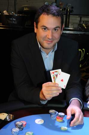 Bruce Toussaint est également un grand passionné de poker. Ainsi, il participe à un tournoi en 2009