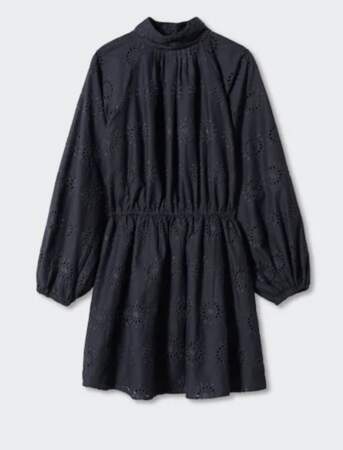 Robe babydoll noire ajourée Mango, 59,99 euros