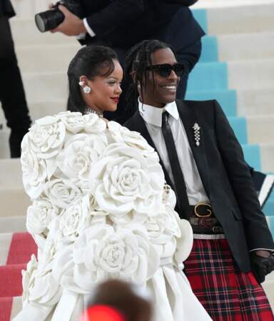 Rihanna enceinte de son deuxième enfant et ASAP Rocky  au MET Gala 2023 à New York, le 1er mai 2023.