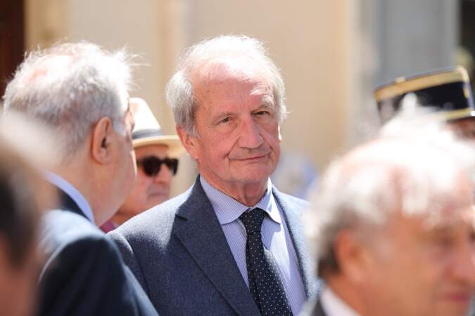 L'homme politique Gérard Longuet aperçu aux obsèques de François Léotard ce mercredi 3 mai à Fréjus 