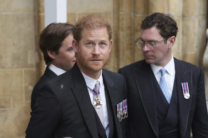 Couronnement de Charles III : le prince Harry quitte l'abbaye de Westminster