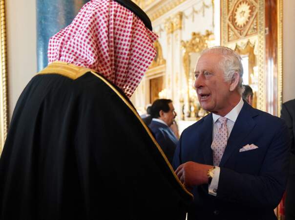 Réception à Buckingham Palace à la veille du couronnement : le roi Charles III