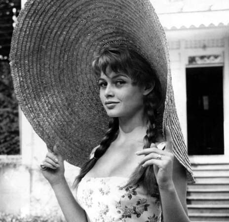 L'actrice et ancienne icône de beauté Brigitte Bardot fait l'objet d'une série intitulée Bardot sur France 2. 
L'occasion de s'intéresser à tous les hommes qui ont compté dans sa vie.