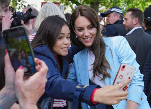 Kate Middleton se montre toujours polie, bienveillante et enthousiaste avec le public.
