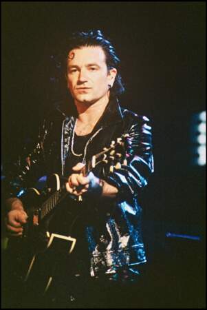 En 1991, le groupe U2 dévoile son album Achtung Baby. Bono a alors 31 ans.