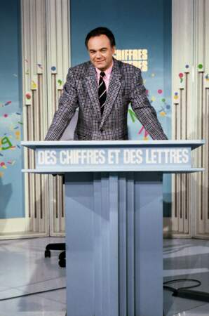 En 1989, il remplace Patrice Laffont à la présentation de l'émission Des chiffres et des lettres. 