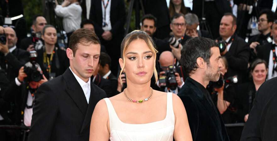 Adele Exarchopoulos déjà présente en 2013 dans le film La vie d'Adèle qui empoche la palme d'or cette année là, participe au 76ème Festival de Cannes