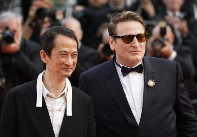Festival de Cannes 2023 - Montée des marches du film La passion de Dodin Bouffant : Benoit Magimel et le réalisateur du film Tran Anh Hung