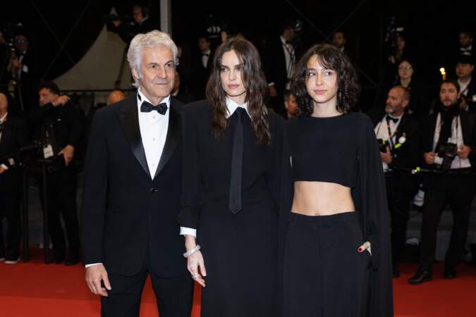Festival de Cannes 2023 - Montée des marches du film Vers un avenir radieux : Domenico Procacci, Kasia Smutniak et Sophie Taricone