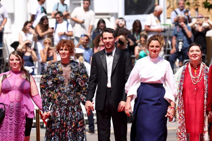 Festival de Cannes 2023 - La montée des marches du film La Chimera : Carol Duarte,  Josh O'Connor, Alice Rohrwacher, Isabella Rossellini
