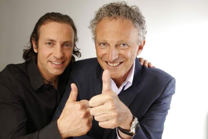 Il présente l'édition 2009 de l'émission Intervilles avec son ami Philippe Candeloro.