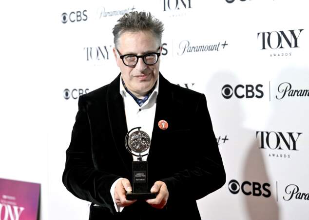Soirée des 76èmes Tony Awards :
Patrick Marber remporte le prix de la meilleure mise en scène d'une pièce de théâtre pour "Leopoldstadt".