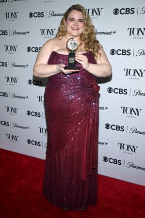 Soirée des 76èmes Tony Awards :
Bonnie Milligan, lauréate du prix de la meilleure performance d'une actrice dans une comédie musicale pour "Kimberly Akimbo".