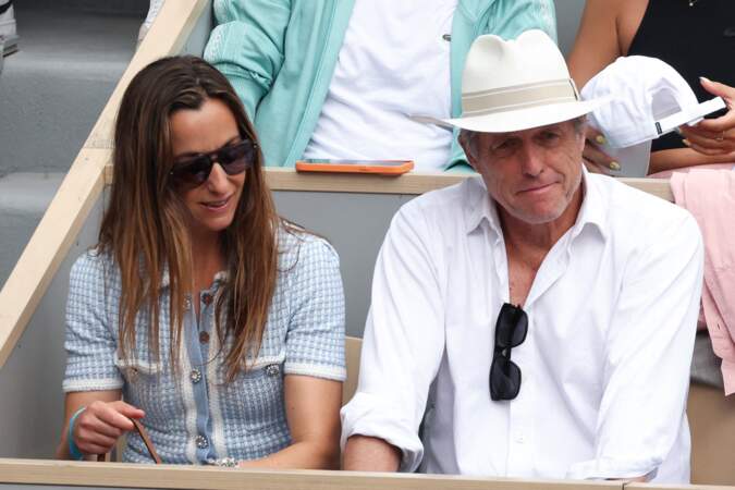 Anna Elisabet Eberstein et Hugh Grant lors de la finale de Roland Garros 2023 à Paris.
