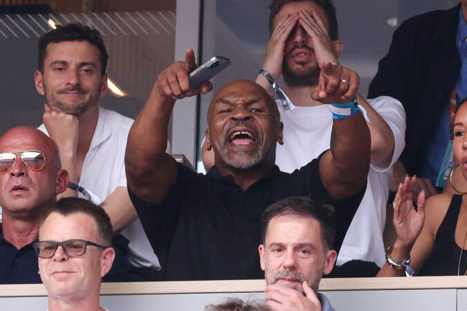 Mike Tyson lors de la finale de Roland Garros 2023 à Paris.