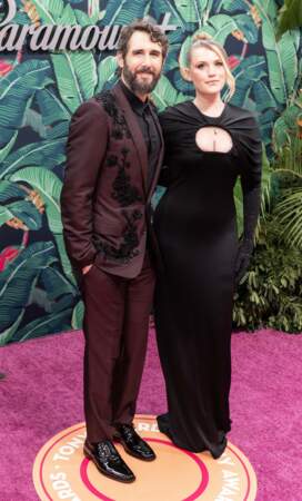 Soirée des 76èmes Tony Awards :
Josh Groban and Natalie McQueen.