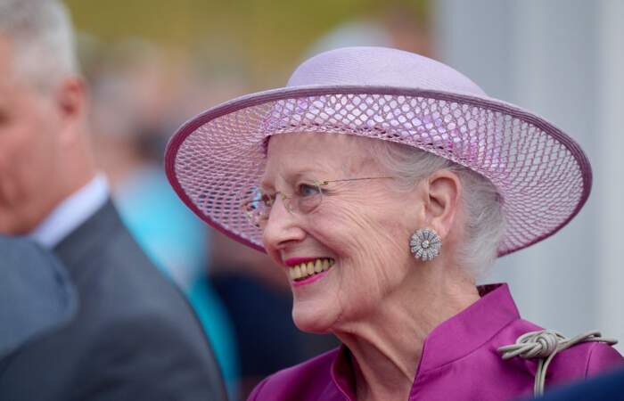 Ils sont accueillis par la reine du Danemark Margrethe II. 