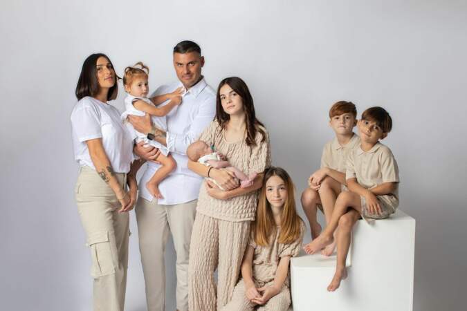 La tribu compte six enfants : Kessy, Maylie, Sonny, Tony, Gina et le petit dernier, Jemmy, qui est né le 12 mars dernier