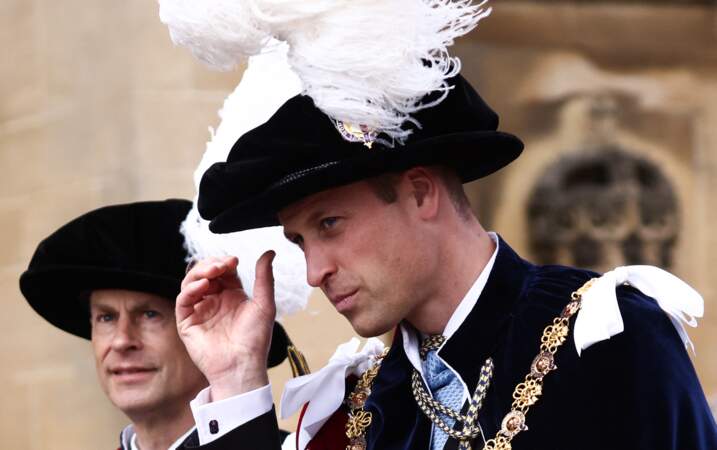 Le prince Edward, duc d'Edimbourg, et le prince William, au service annuel de l'ordre de la jarretière à la chapelle St George du château de Windsor.