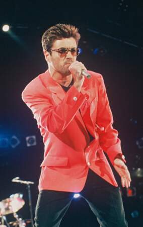 En 1991, George Michael donne un concert hommage à Freddie Mercury, mais aussi pour la lutte contre le sida. Son petit ami de l'époque, le créateur brésilien Anselmo Feleppa, en est atteint.