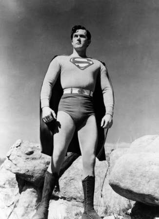 Il a incarné le personnage dans Superman en 1948 et dans Atom Man vs. Superman en 1950.
En 1978, il fait une apparition en tant que père de la jeune Lois Lane dans le film Superman, réalisé par Richard Donner.