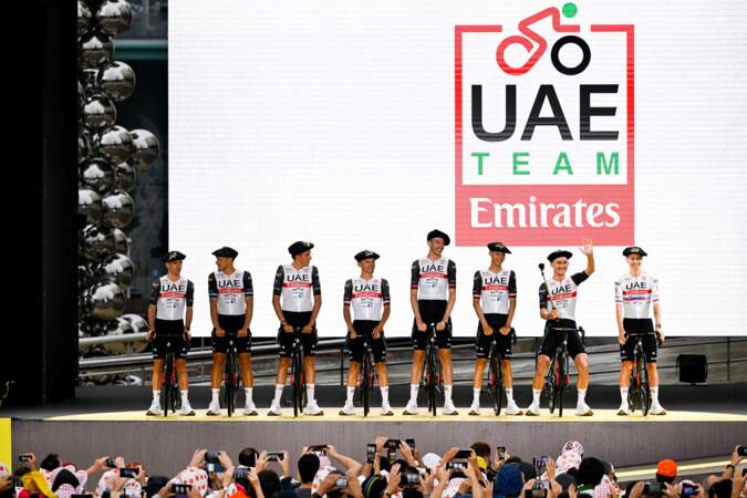 110ème édition du Tour de France 2023 : Tadej Pogacar de l'équipe UAE Emirates et ses coéquipiers.

