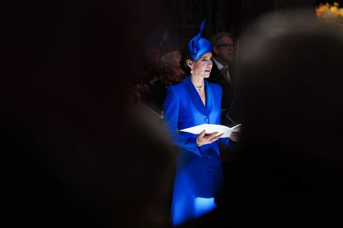 Le couronnement écossais de Charles III - Kate Middleton est divine dans sa tenue bleu roi