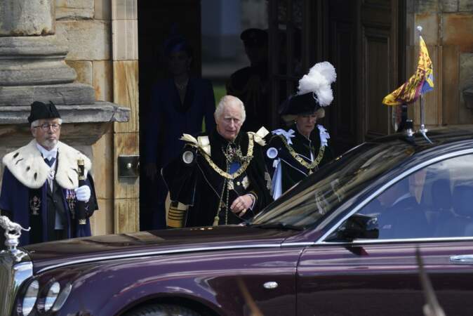 Le couronnement écossais de Charles III - Le roi Charles III et la reine Camilla quittent le palace de Holyrood à Edimbourg