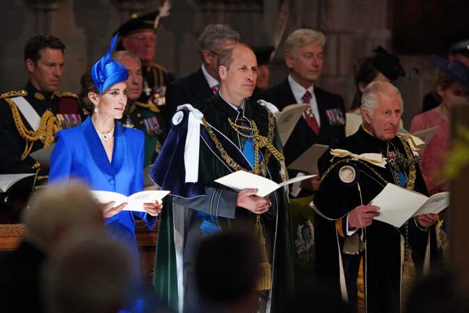 Le couronnement écossais de Charles III - Le roi Charles III, le prince William et Kate Middleton suivent le protocole 