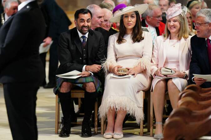 Le couronnement écossais de Charles III - Le premier ministre Hamza Yousaf, Nadia El-Nakla et la présidente du parlement écossais Alison Johnstone sont présents pour la cérémonie