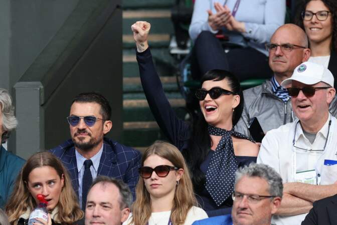 Katy Perry et Orlando Bloom dans les tribunes du tournoi de tennis de Wimbledon.
